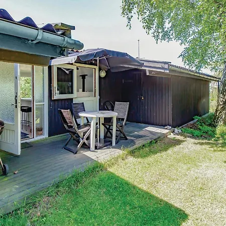 Holiday Home Lyngh Farevejle