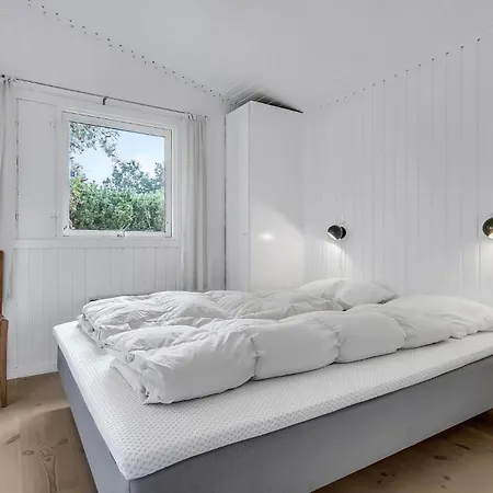 Holiday Home Lyngh * Farevejle