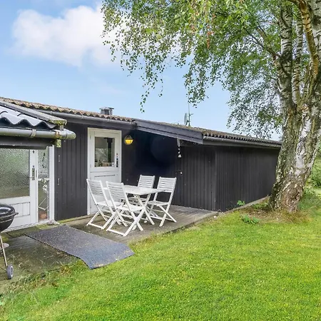 Holiday Home Lyngh * Farevejle