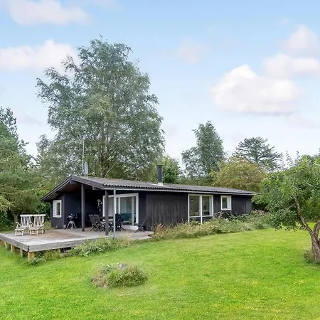 Holiday Home Lyngh *
